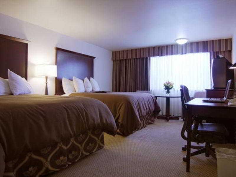 Ramada By Wyndham Tukwila Southcenter Hotell Rum bild