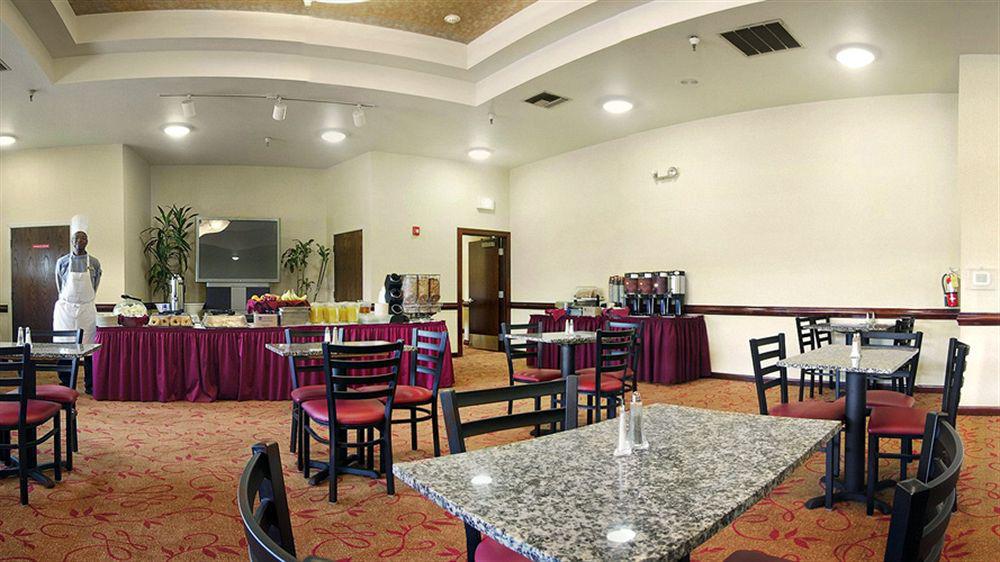 Ramada By Wyndham Tukwila Southcenter Hotell Exteriör bild